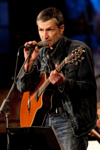 S. Bareikis.